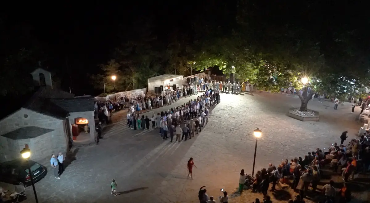 3 διπλώματα